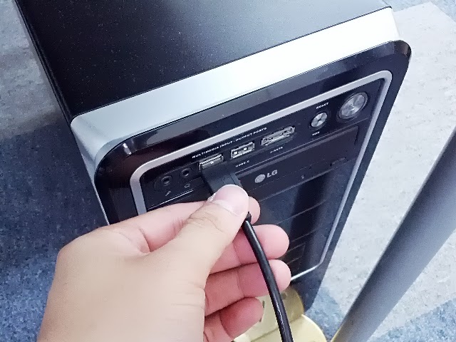 USBを接続